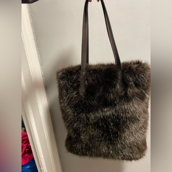 Urban Outfitters Faux Fur Tote Bag Y2K style - Picture 2 of 10